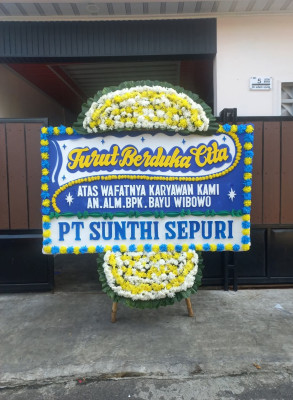 Papan Bunga Duka di Kedai Durian